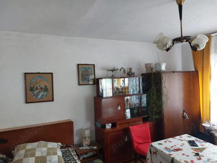 Garsonieră decomandată în Central