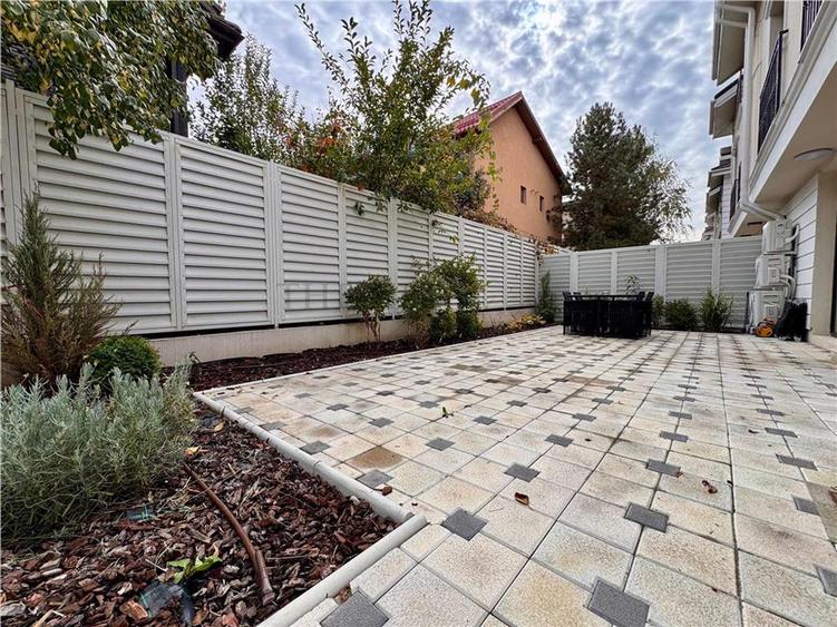 Duplex cu 6 camere cu Canalizare în Pipera