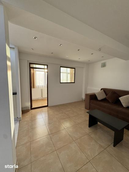 Apartament cu 3 camere în Micro 3