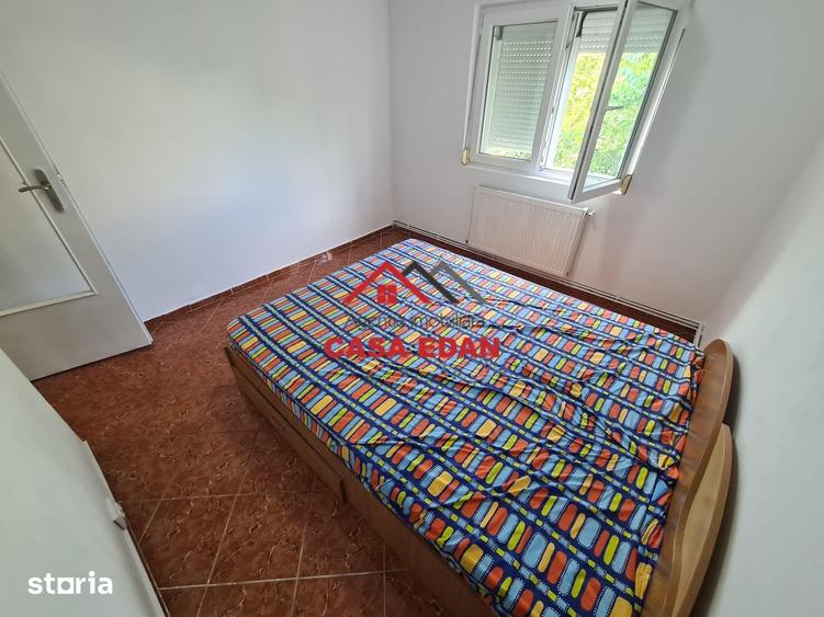 Apartament cu 2 camere decomandat în Piața Centrală