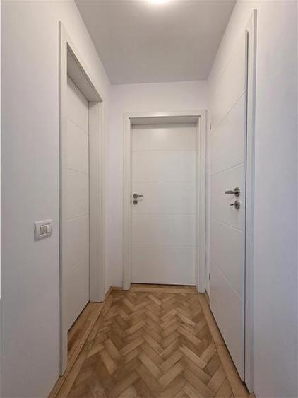 Apartament cu 3 camere semidecomandat, mobilat în Gării