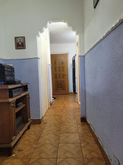 Apartament cu 2 camere semidecomandat în Poarta 6