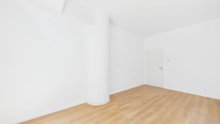 Apartament cu 2 camere semidecomandat în Grivița