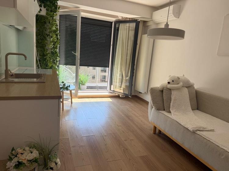 Apartament cu 2 camere decomandat în Tomis Plus