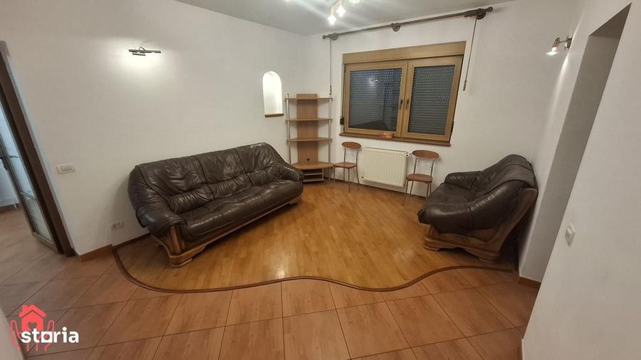Apartament cu 4 camere în Gara de Nord