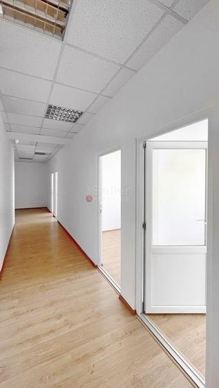 Birou, de 330 mp, în Blumăna
