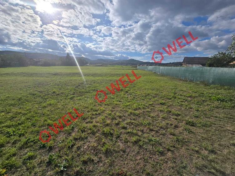 Teren intravilan de 3385 mp, în Buzăiel