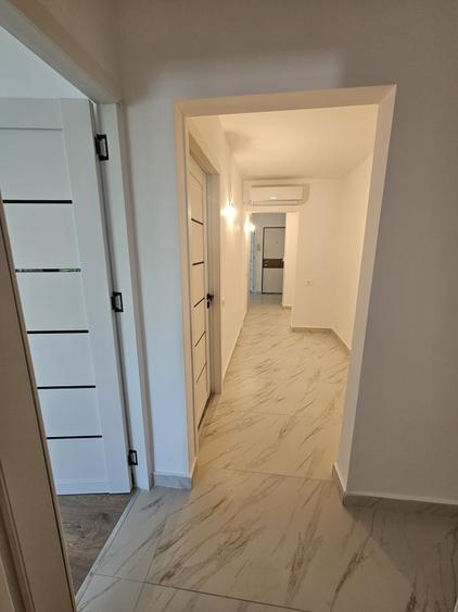 Apartament cu 3 camere decomandat în Iosia