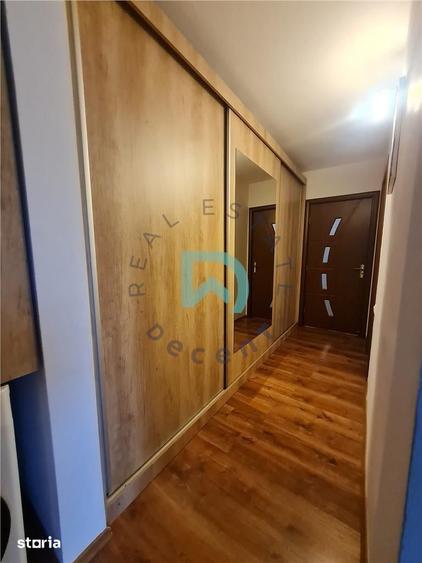 Apartament cu 3 camere semidecomandat, mobilat în Astra