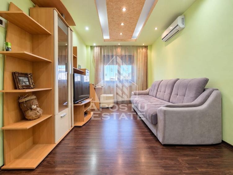Apartament cu 4 camere decomandat, mobilat în Malul Mureșului
