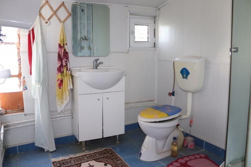 Casă cu 5 camere cu Canalizare în Foltești