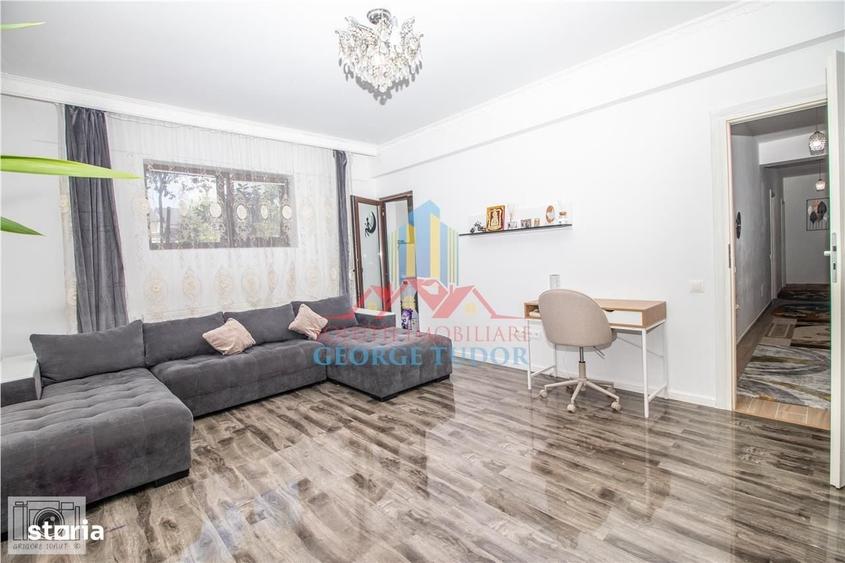 Apartament cu 2 camere decomandat în Roșu