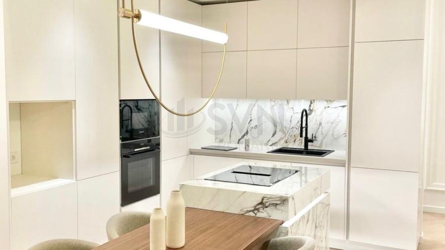 Apartament cu 3 camere decomandat în Floreasca