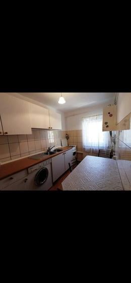 Apartament cu 2 camere semidecomandat în Cetate