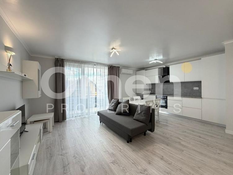 Apartament cu 2 camere semidecomandat, mobilat în Exterior Vest