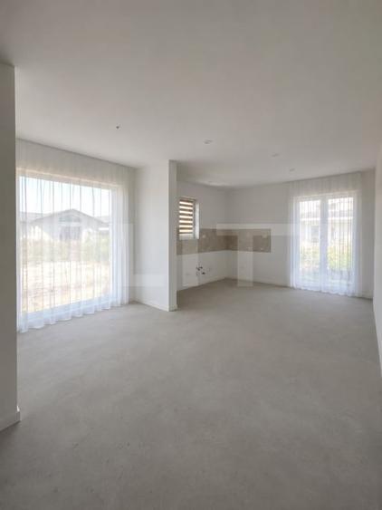 Duplex cu 3 camere cu Canalizare în Odoreu