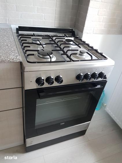 Garsonieră decomandată în Tei