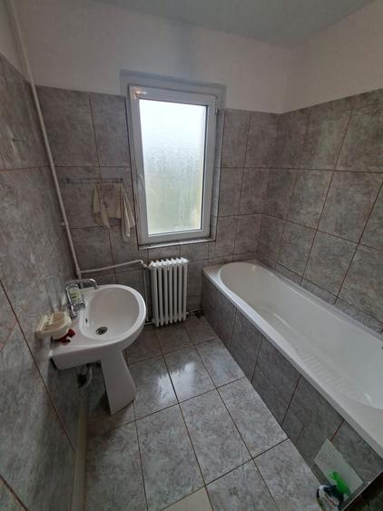 Apartament cu 2 camere nedecomandat în Tătărași