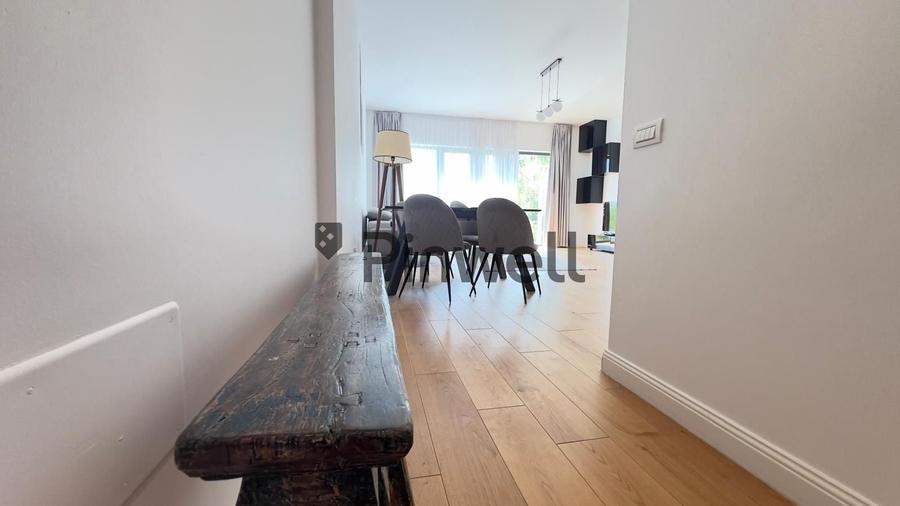 Apartament cu 3 camere decomandat, mobilat în Central