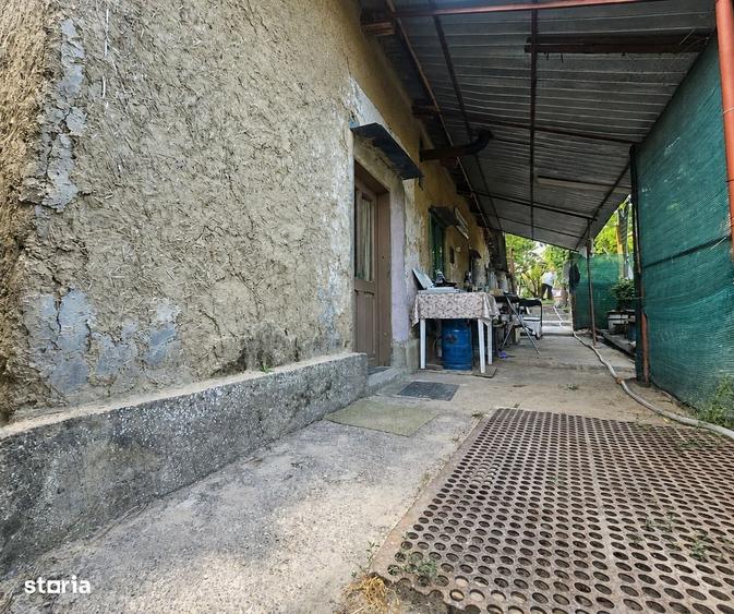 Casă cu 4 camere în Cerna