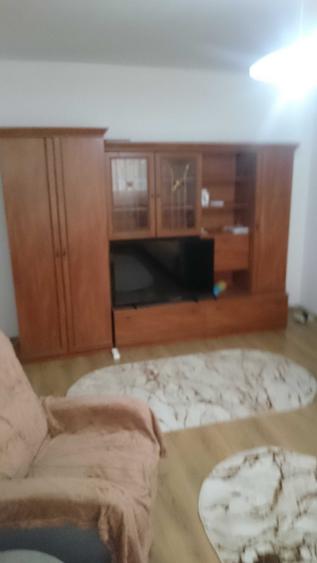 Apartament cu 2 camere semidecomandat în Tătărași