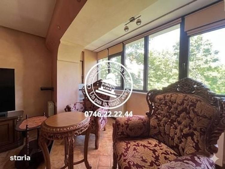 Apartament cu 4 camere în Târgu Cucu