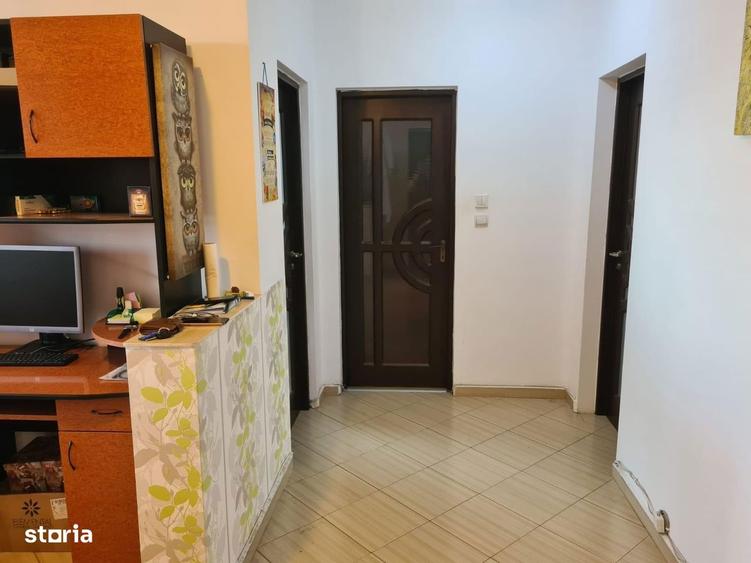 Apartament cu 2 camere în Girocului