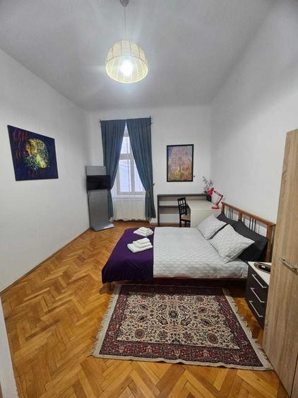 Apartament cu 3 camere semidecomandat în Dosu Bricii