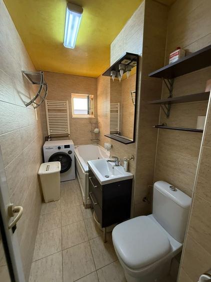 Apartament cu 2 camere decomandat, mobilat în Triaj