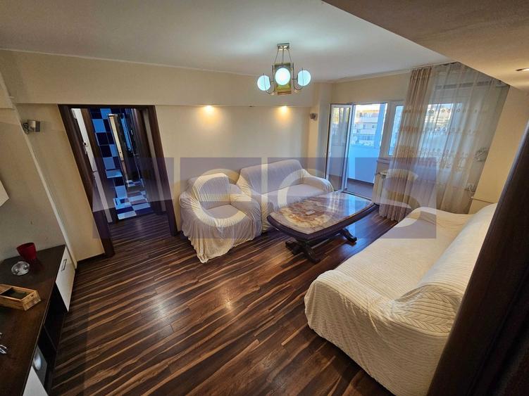 Apartament cu 3 camere semidecomandat, mobilat în Tineretului