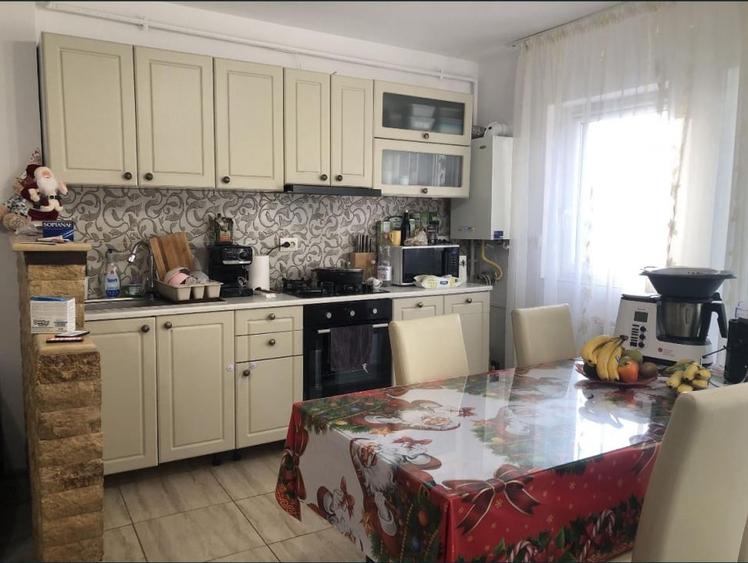 Apartament cu 2 camere decomandat, mobilat în Florești — fotografia 3