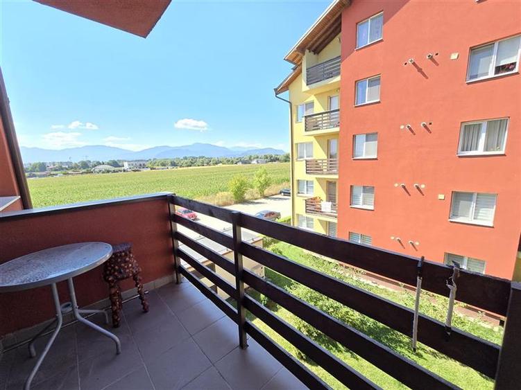 Apartament cu 2 camere decomandat, mobilat în Exterior Est