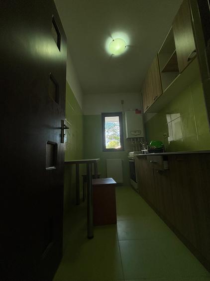 Garsonieră decomandată, mobilată în Metalurgiei