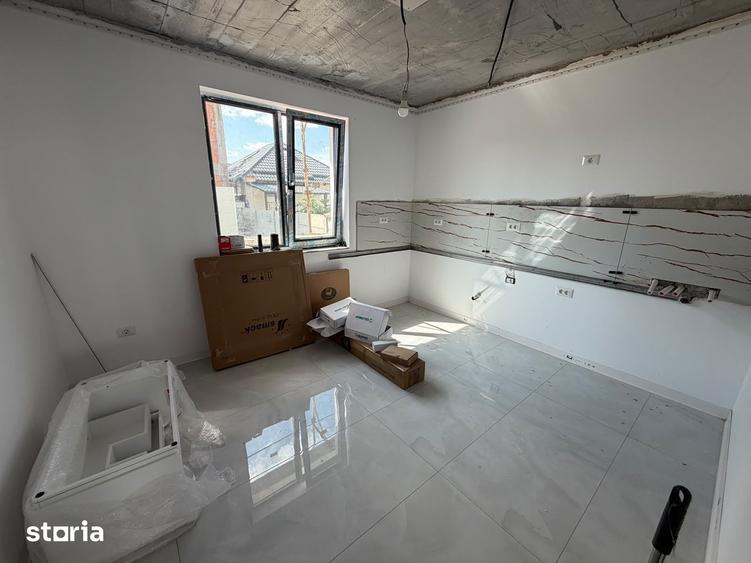 Casă cu 4 camere cu Teren 280 Mp în Central