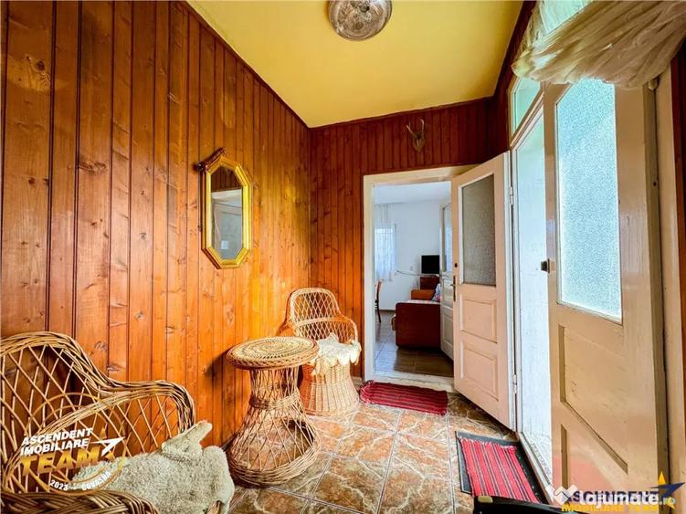 Casă cu 2 camere cu Teren 4963 Mp în Dalnic