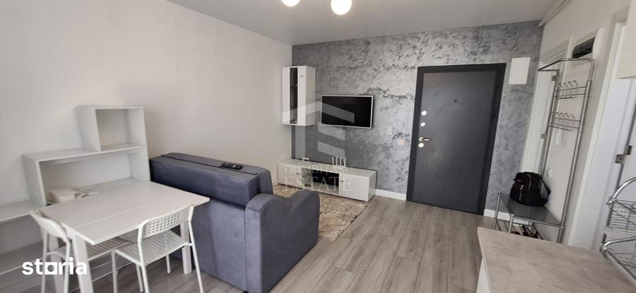 Apartament cu 2 camere semidecomandat în Apărătorii Patriei