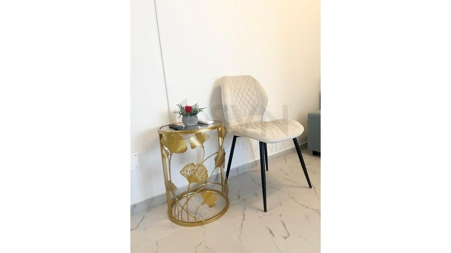 Apartament cu 3 camere semidecomandat, mobilat în Tineretului