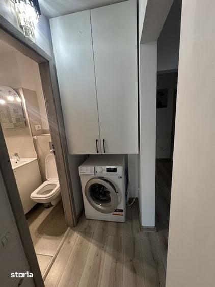 Apartament cu 3 camere decomandat în Calea București