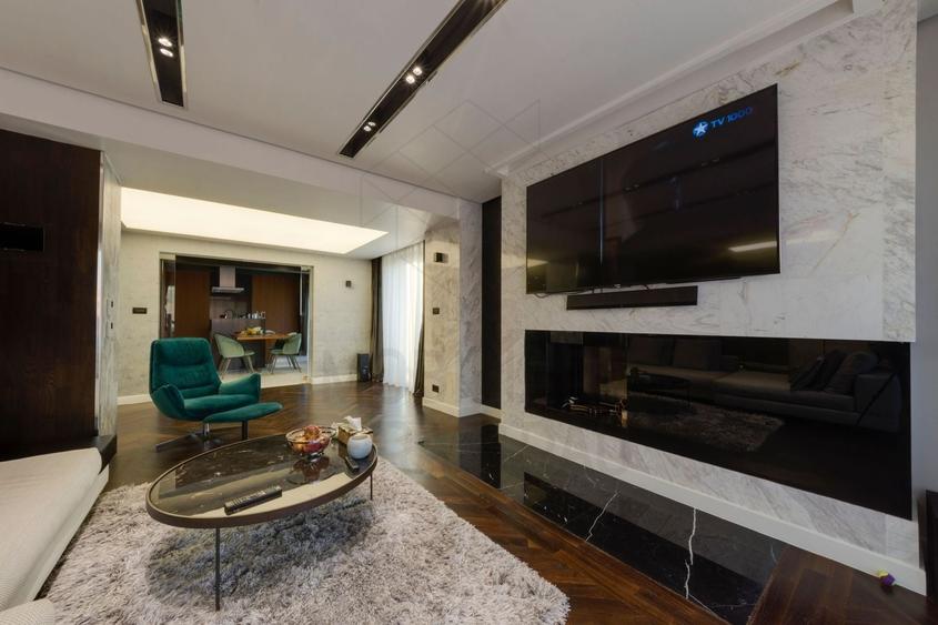 Penthouse cu 4 camere decomandat, mobilat în Herăstrău