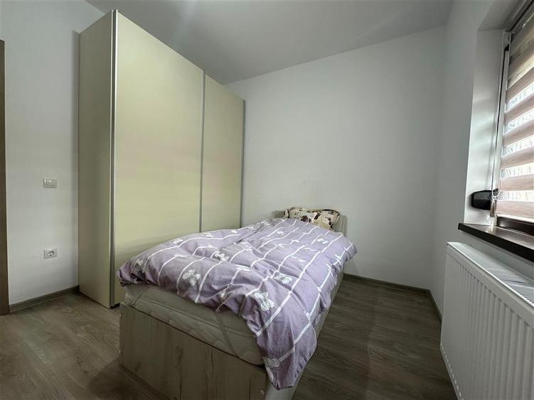 Apartament cu 3 camere decomandat în Valea Lupului