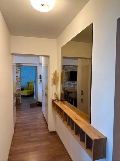Apartament cu 3 camere decomandat în Dacia