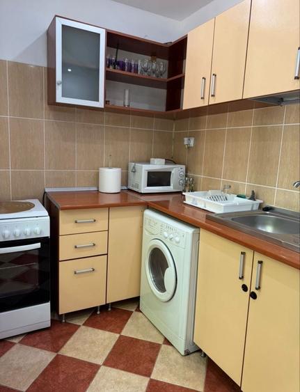 Garsonieră decomandată în Berceni