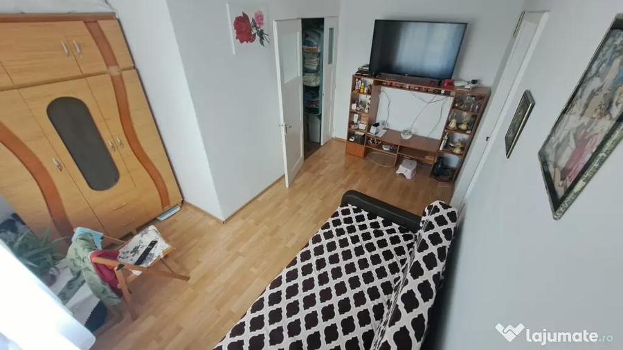 Apartament 3 camere semidecomandat - 11