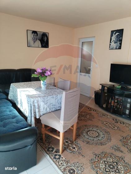 Casă cu 4 camere în Valea Hotarului