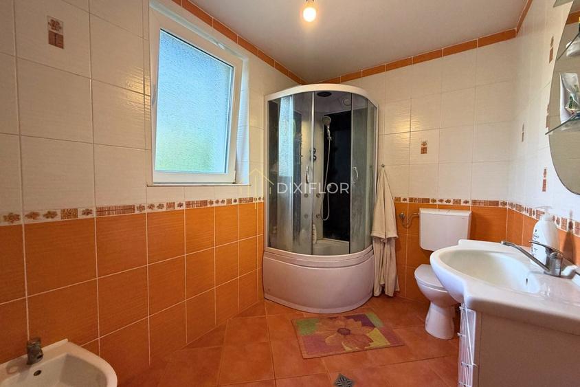 Casă individuală cu 5 camere cu Canalizare în Unirii