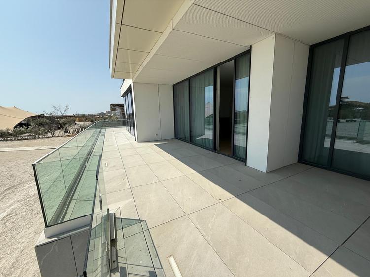 4 camere lux, One Mamaia terasă de 100 mp și vedere frontală - 12