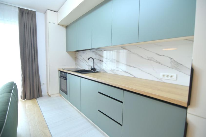 Apartament cu 3 camere, mobilat în Central