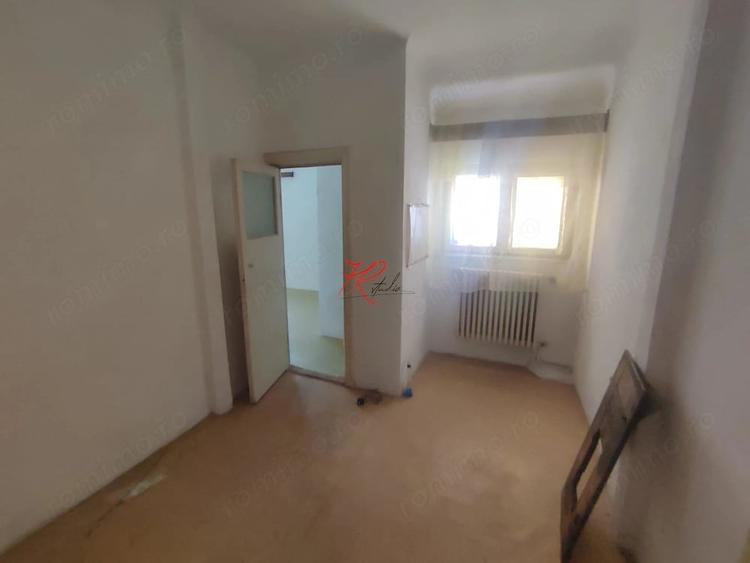 Apartament cu 3 camere în Libertății
