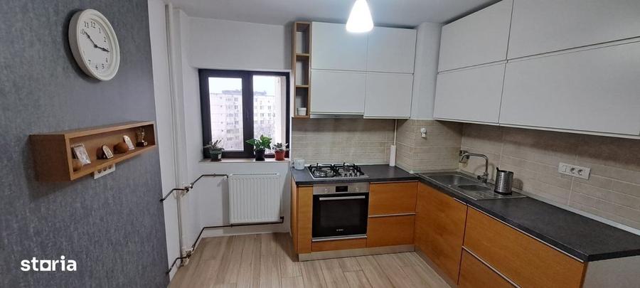 Apartament cu 4 camere, mobilat în Apărătorii Patriei