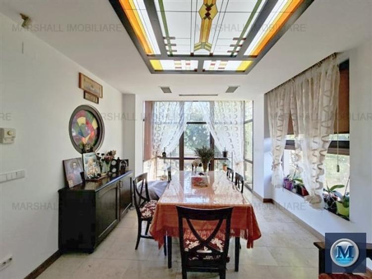 Casă cu 10 camere cu Piscina în Buna Vestire